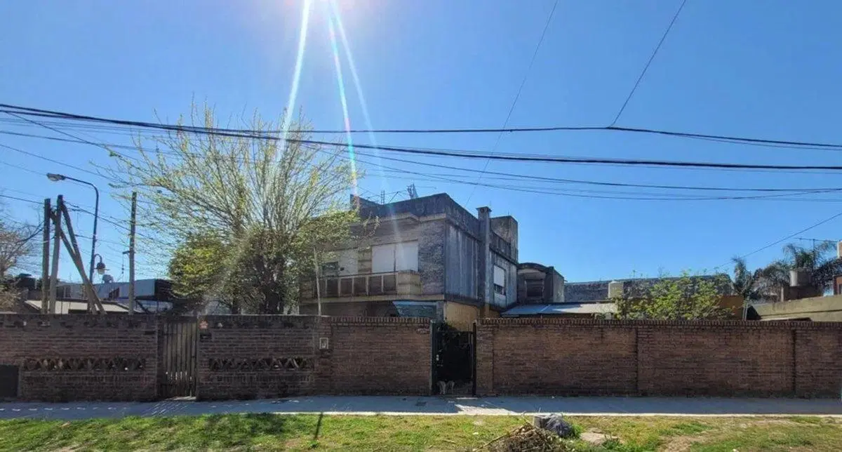 VENTA CASA 5 AMBIENTES + ANEXO 4 AMB. DON TORCUATO 2