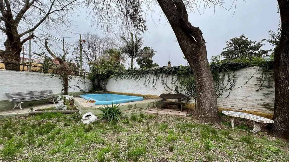 CASA 4 AMBIENTES JARDIN PILETA Y QUINCHO SOURDEAUX 3