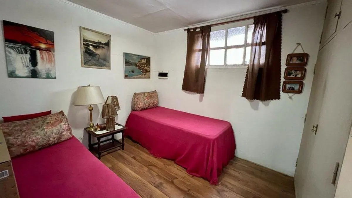 CASA 4 AMBIENTES JARDIN PILETA Y QUINCHO SOURDEAUX 5