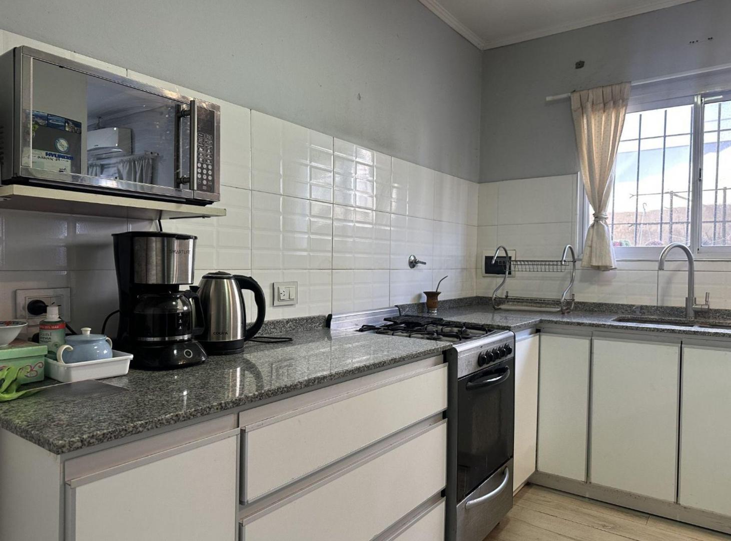 Foto de VENTA CASA 3 AMBIENTES EN DON TORCUATO CON QUINCHO, imagen 4