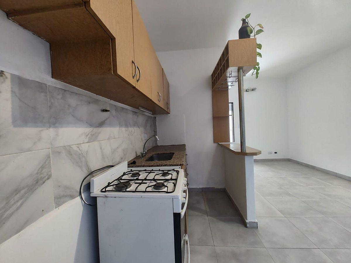 Foto de VENTA DEPARTAMENTO 2 AMBIENTES CASEROS CON PATIO, imagen 3