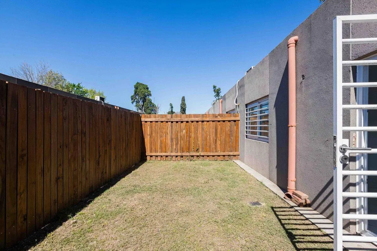 VENTA PH 3 AMBIENTES CON JARDIN MALVINAS GREEN 4
