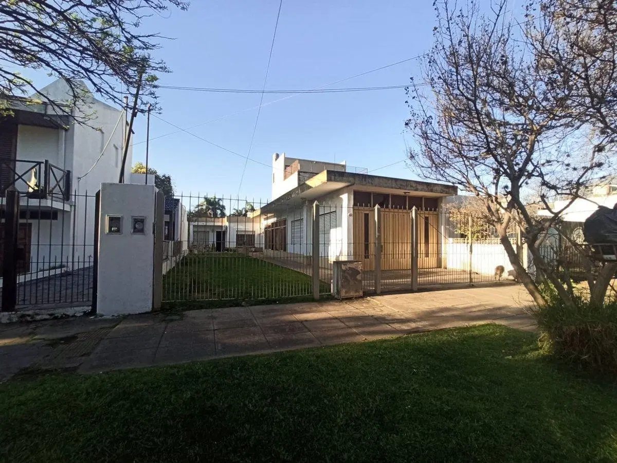VENTA CASA 4 AMB  MORENO CENTRO  APTO CREDITO 2