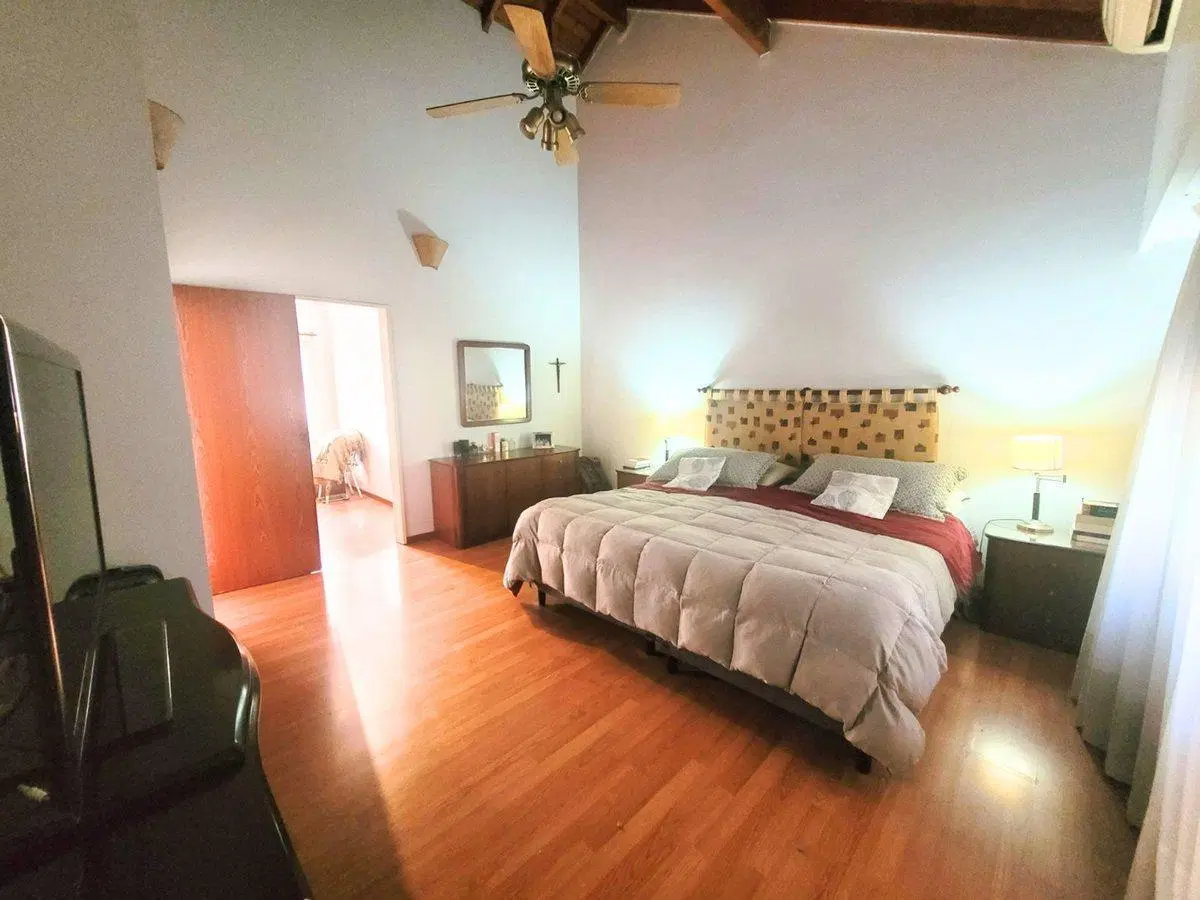 CASA EN VENTA DON TORCUATO - 5 AMB + QUINCHO 4 AMB 3