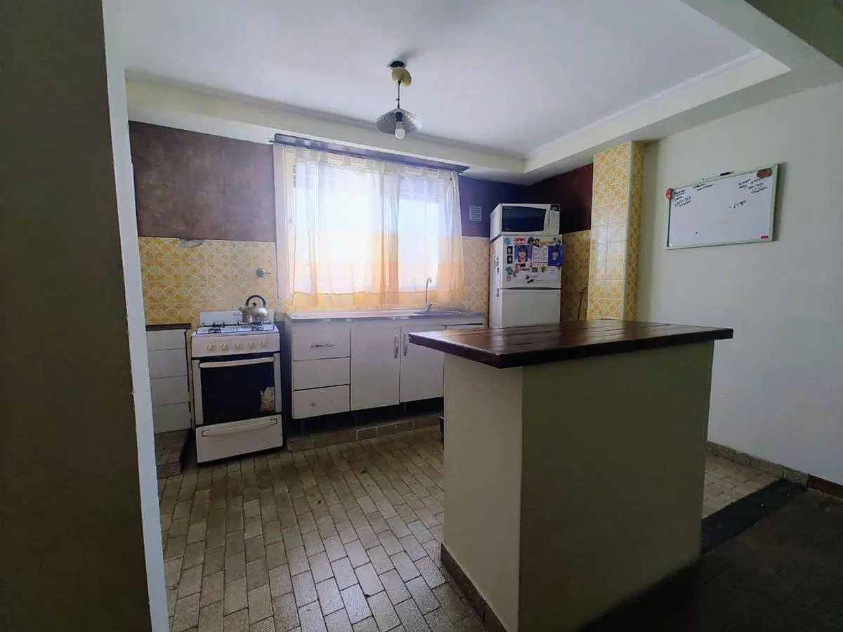 DEPOSITO VENTA LOMAS DE ZAMORA CON PH 3 AMBIENTES 5