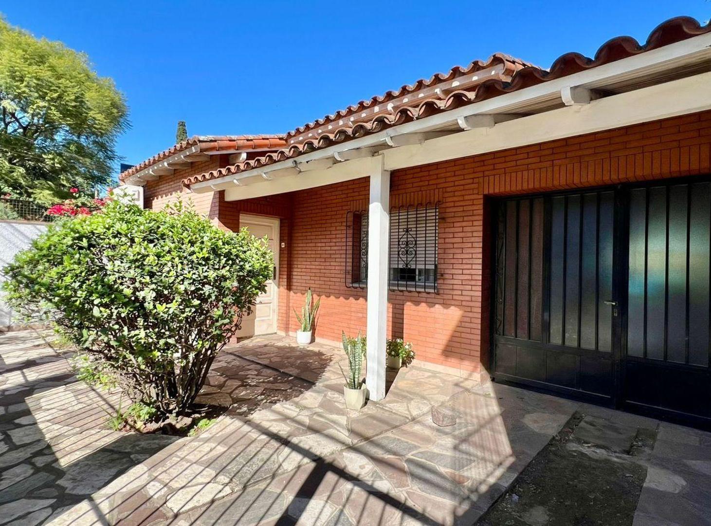 Foto de CASA 6 AMBIENTES CON JARDIN LOTE 500m2 TORCUATO, imagen 5