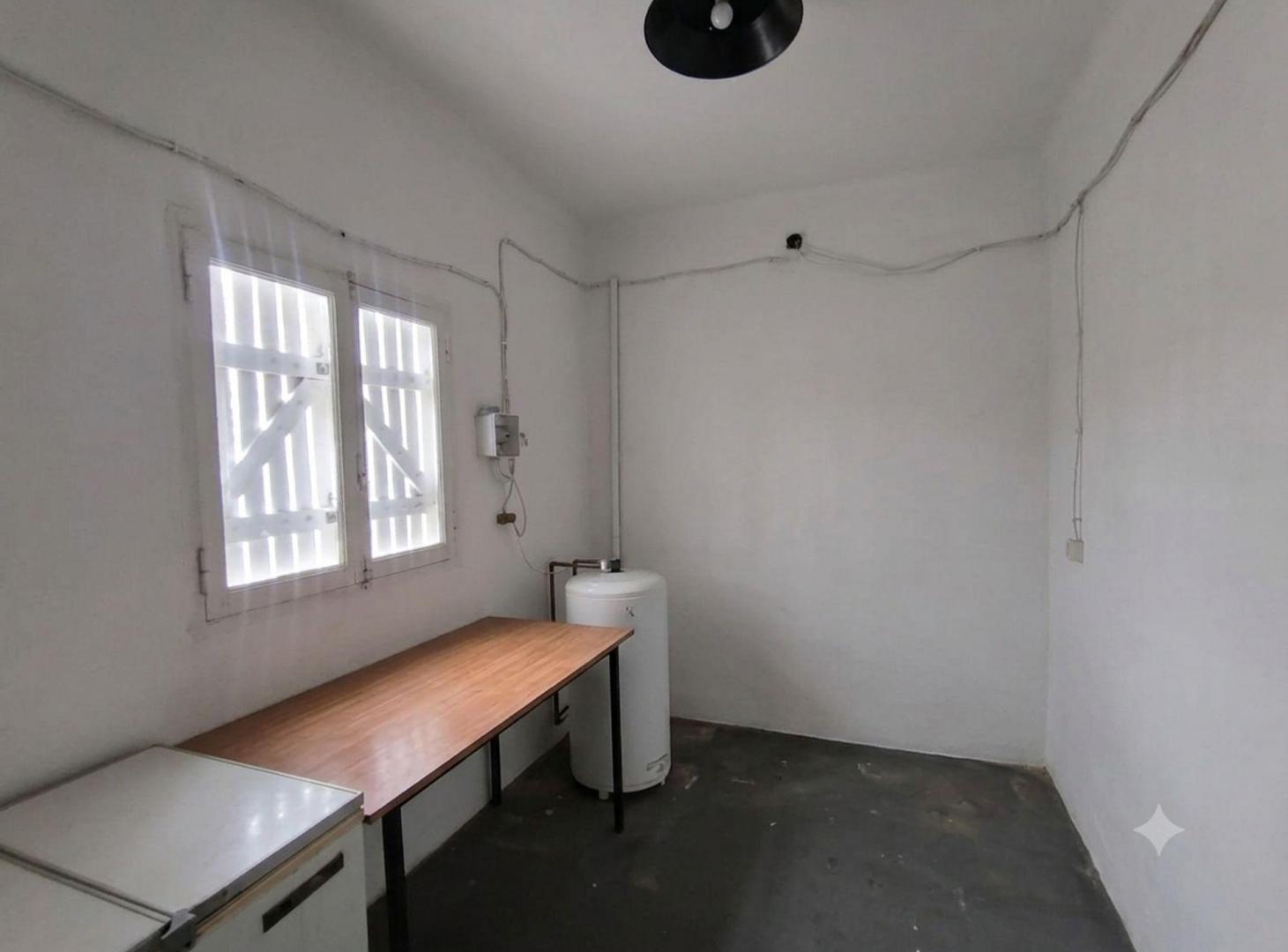 Foto de VENTA CASA MULTIFAMILIAR 4 AMB DON TORCUATO, imagen 3