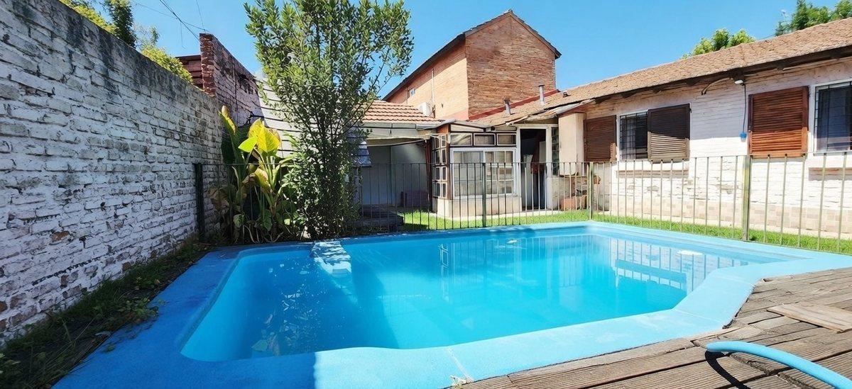 Foto de CASA 4 AMBIENTES DON TORCUATO CON PILETA, imagen 4