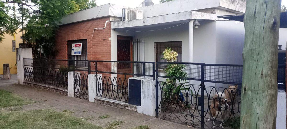 Foto de VENTA CASA 4 AMBIENTES TORTUGUITAS, imagen 1