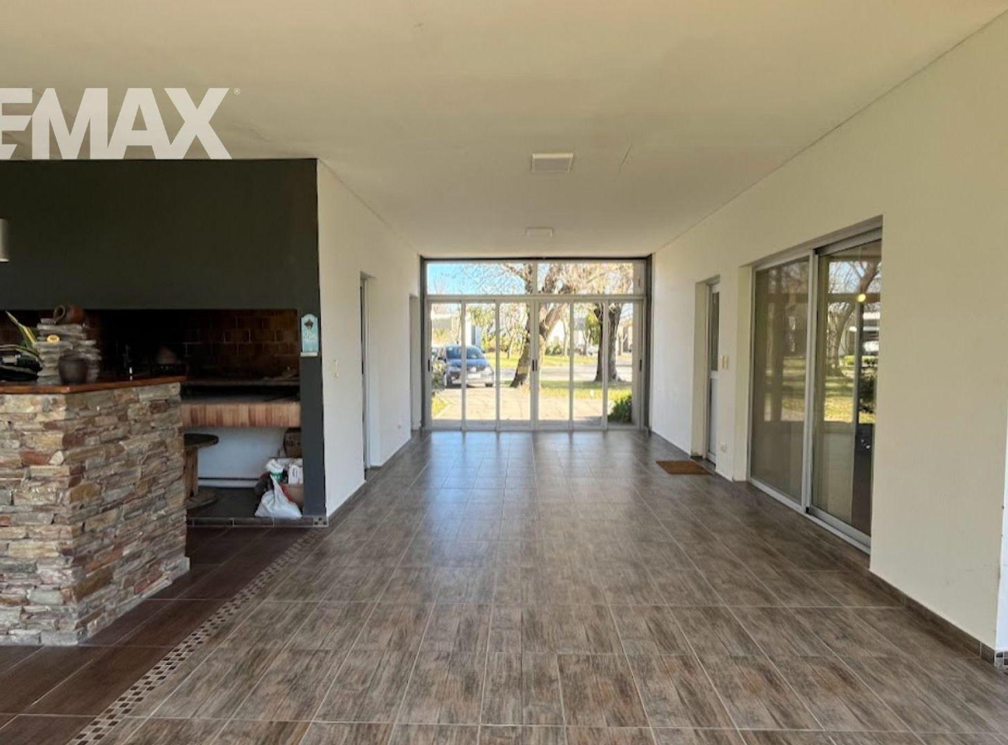 Foto de Casa en venta en Club de Campo Los Puentes – Luján, imagen 1