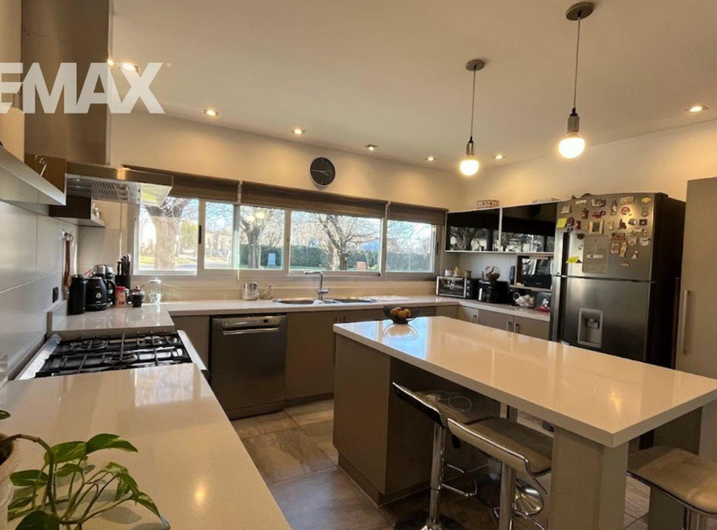 Foto de Casa en venta en Club de Campo Los Puentes – Luján, imagen 2