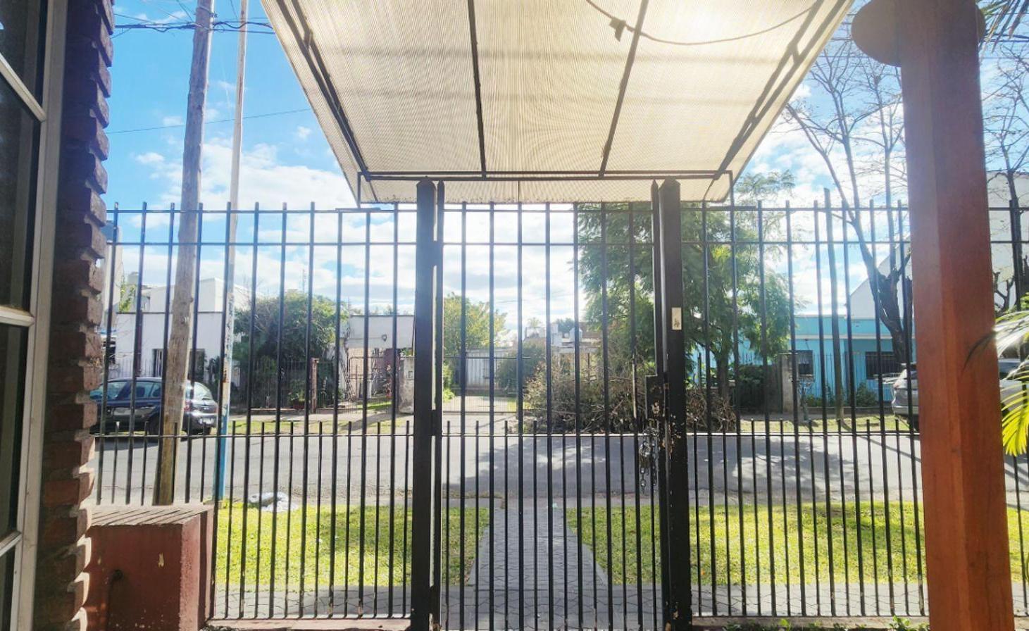 Foto de PH EN VENTA AL FRENTE 4 AMBIENTES VILLA DE MAYO, imagen 5