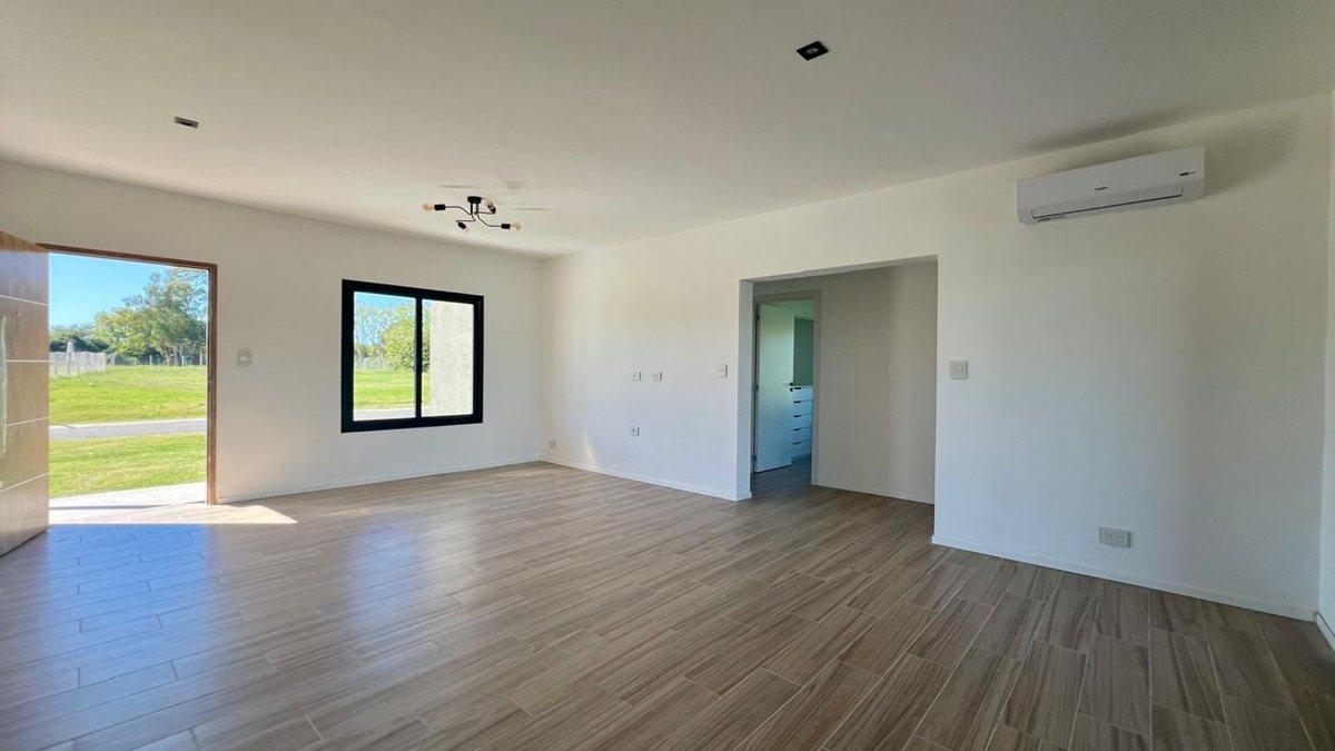 Foto de CASA 4 AMBIENTES A ESTRENAR SAN SEBASTIAN, imagen 4