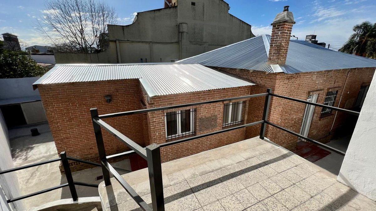 Foto de VENTA PH CASA 6 AMBIENTES ZONA ESTACION TORCUATO, imagen 2