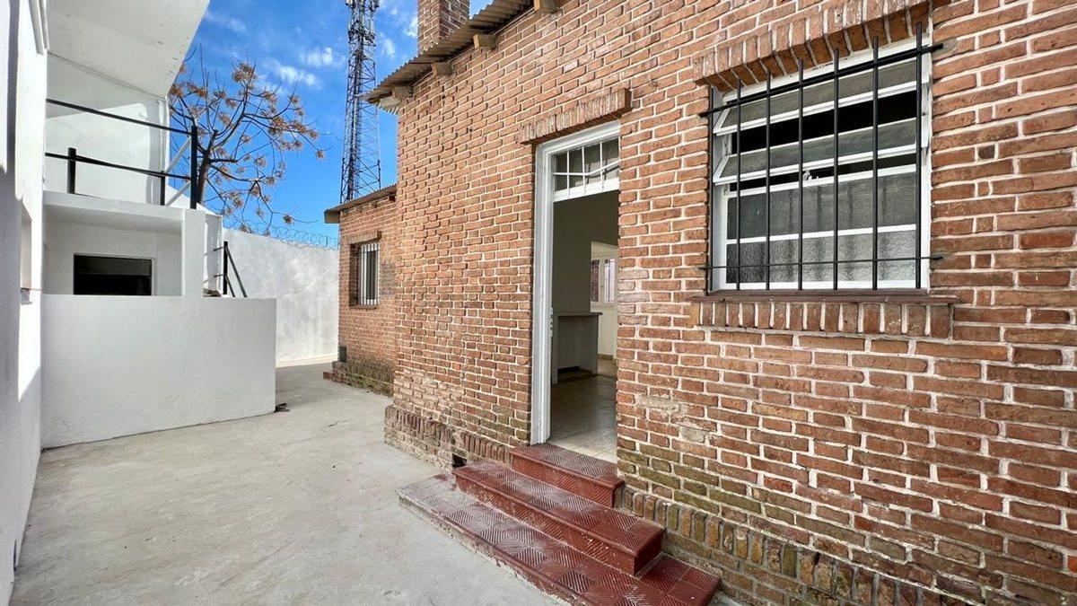 Foto de VENTA PH CASA 6 AMBIENTES ZONA ESTACION TORCUATO, imagen 4
