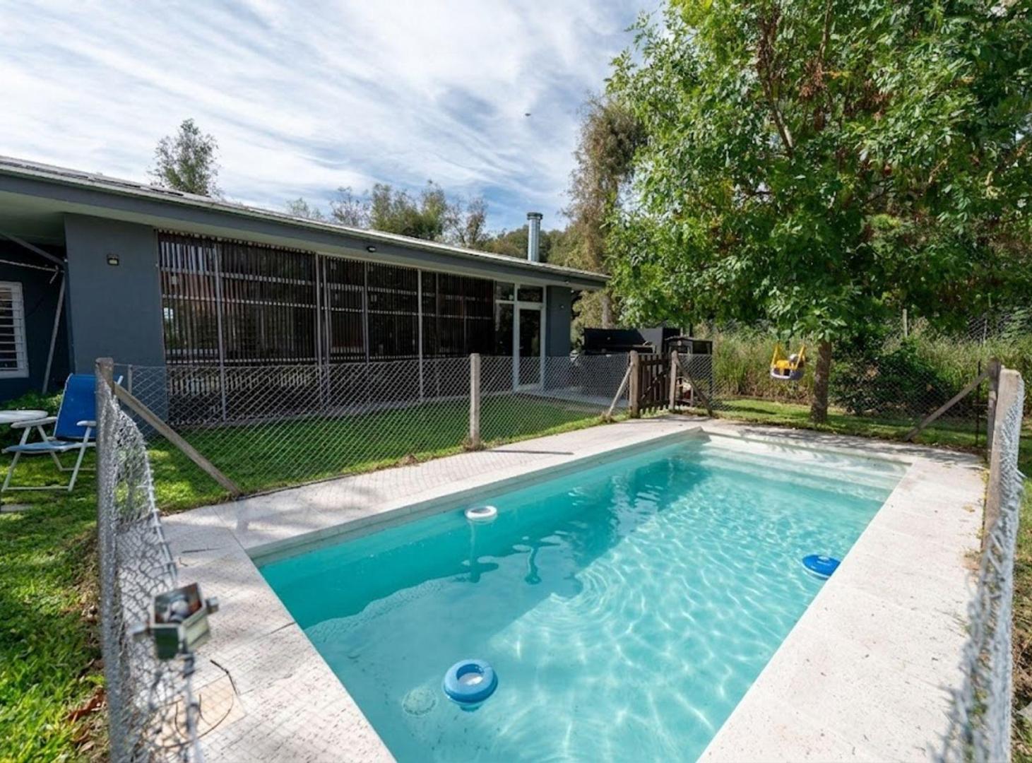 Foto de CASA EN VENTA 4 AMB CON PILETA LOMA VERDE ESCOBAR, imagen 4