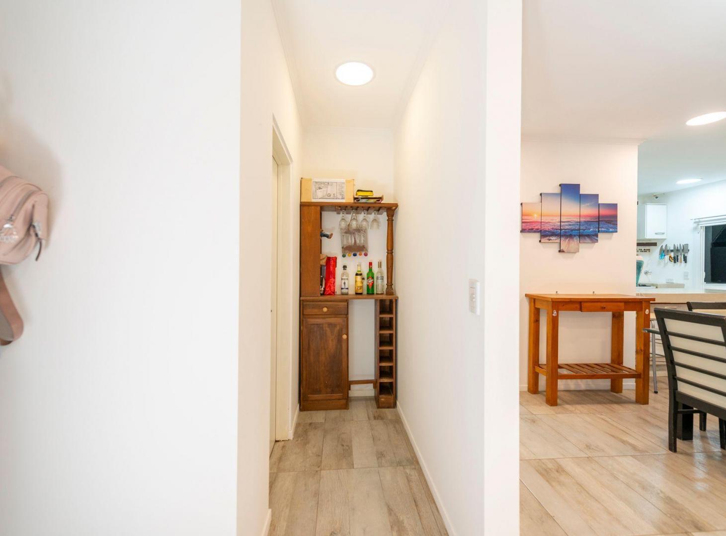 Foto de CASA EN VENTA 4 AMB CON PILETA LOMA VERDE ESCOBAR, imagen 3