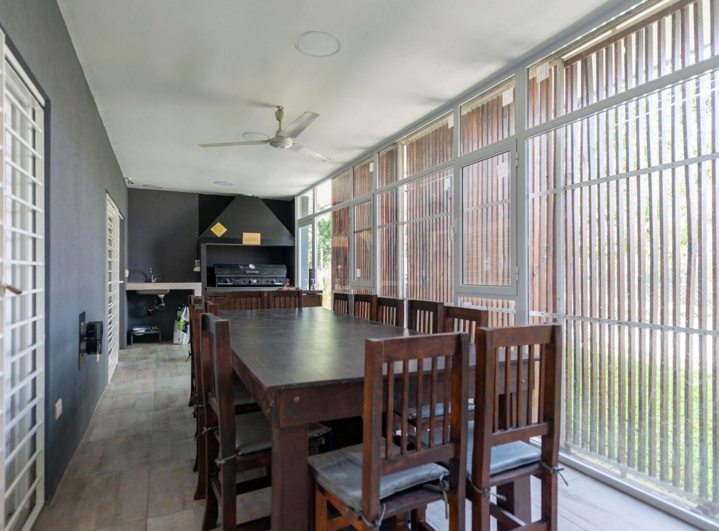 Foto de CASA EN VENTA 4 AMB CON PILETA LOMA VERDE ESCOBAR, imagen 2