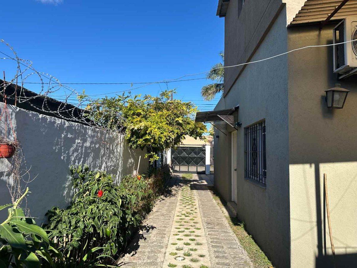 Foto de VENTA CASA MULTIFAMILIAR 5 y 4 AMB JOSE C PAZ, imagen 1