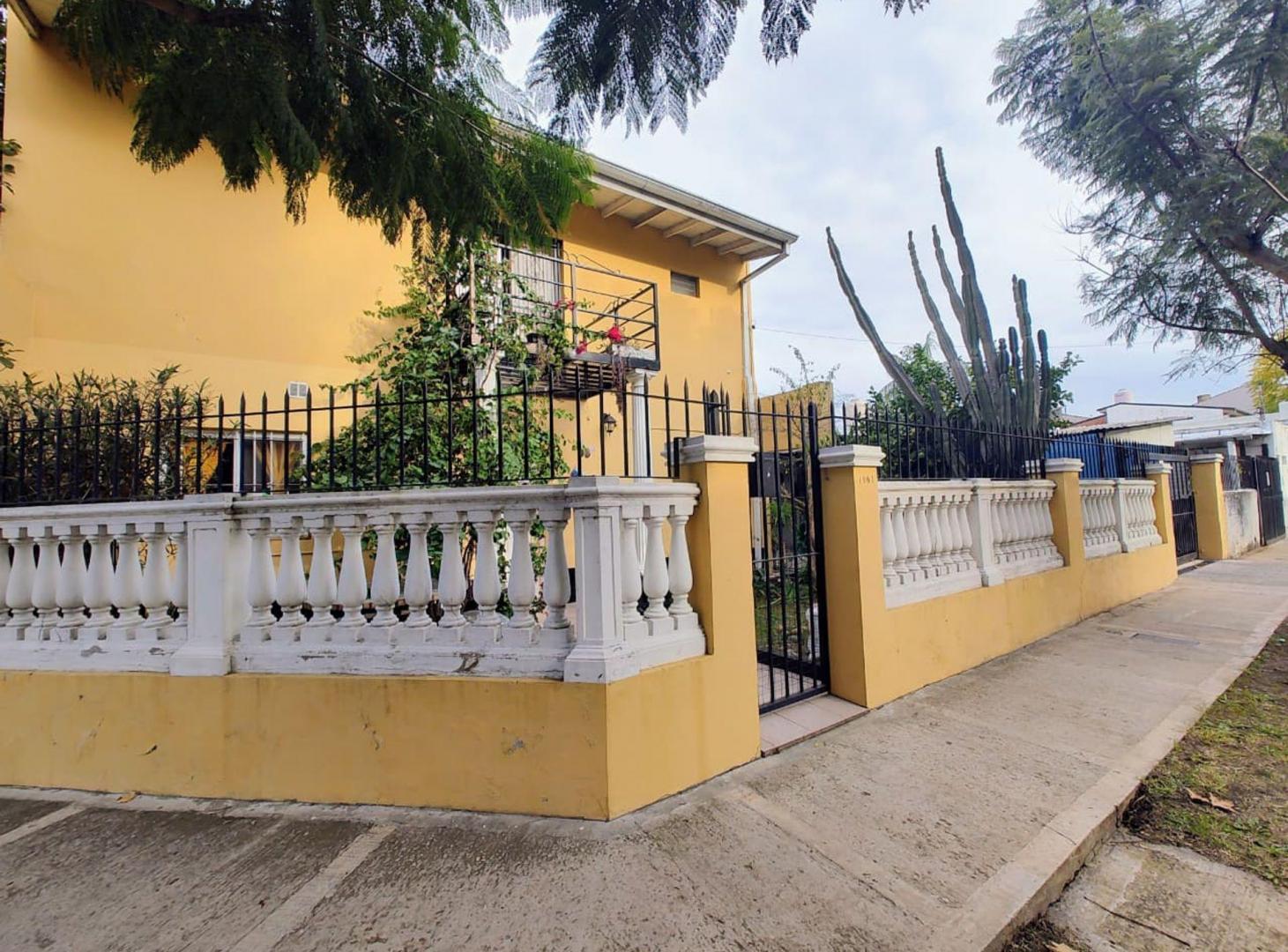 Foto de VENTA PH 4 AMBIENTES EL TALAR CON COCHERA, imagen 1