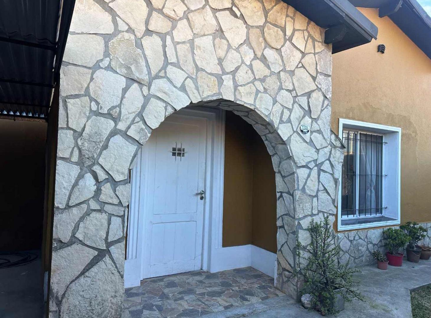Foto de VENTA CASA 3 AMBIENTES EN DON TORCUATO CON QUINCHO, imagen 5