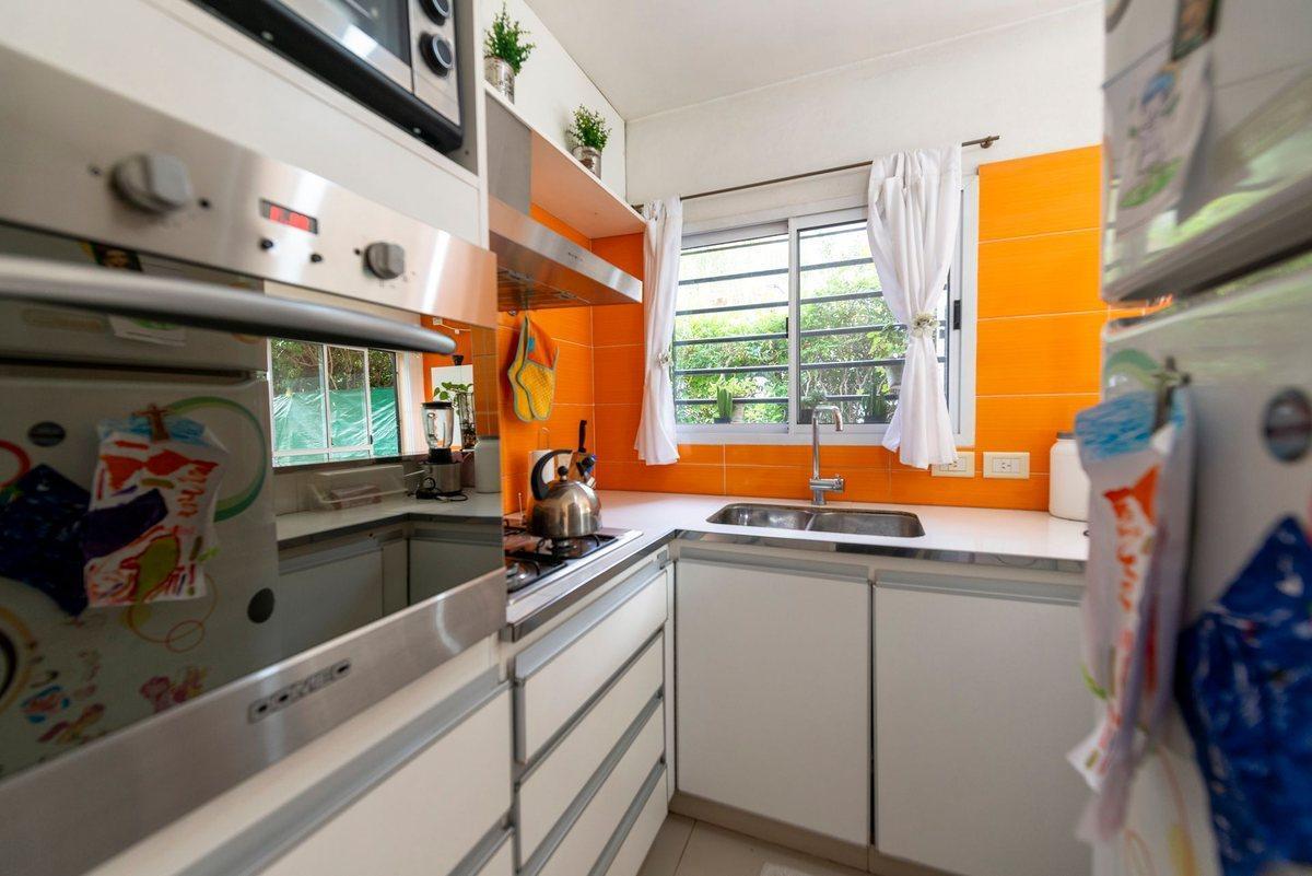 Foto de VENTA CASA 4 AMBIENTES C/PILETA EN TORTUGUITAS, imagen 5