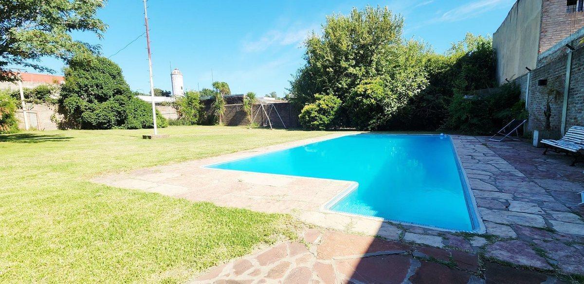 Foto de CASA QUINTA 3 AMB LOTE 1.700 m2 C/ PILETA PARRILLA, imagen 2
