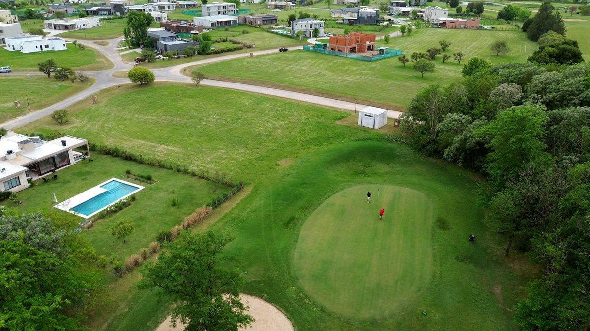Foto de VENTA LOTE INT PILAR Bo MEDAL GOLF 1323M2 FINANCIA, imagen 2