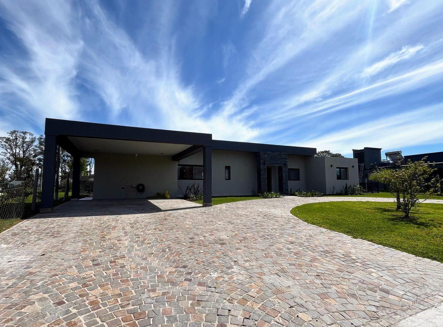 Foto de Venta Casa 5 Amb. en Santa Inés Comarcas de Luján, imagen 1