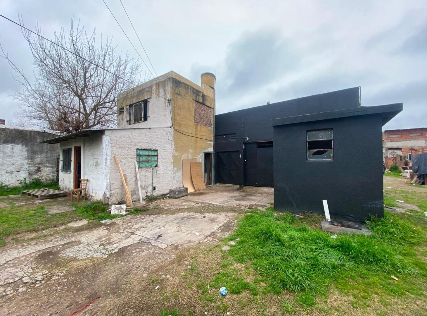Foto de VENTA DOS GALPONES DON TORCUATO CON CASA, imagen 2