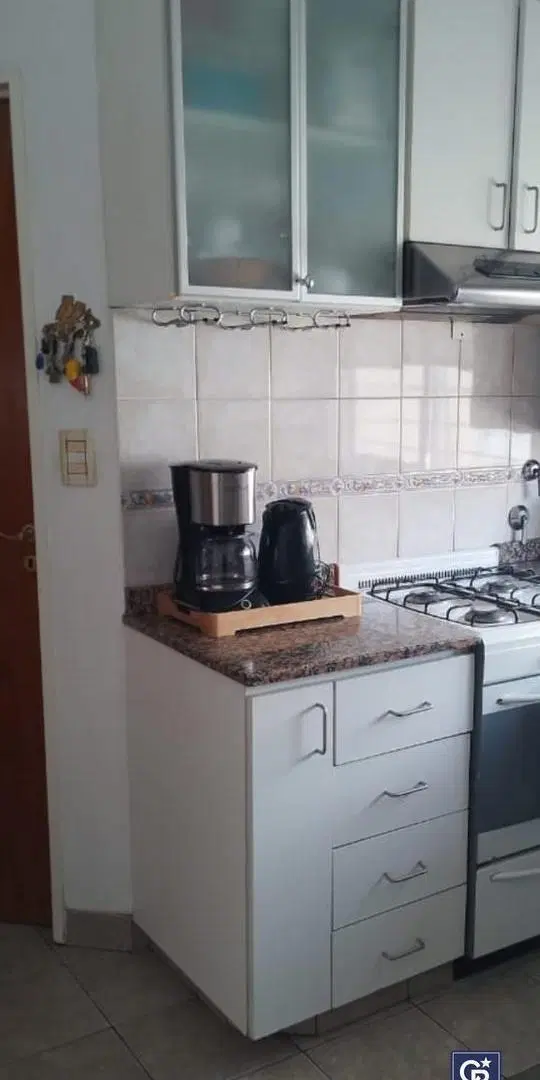 Venta de departamento apto crédito de 3 ambientes con balcón en Ramos Mejía 5