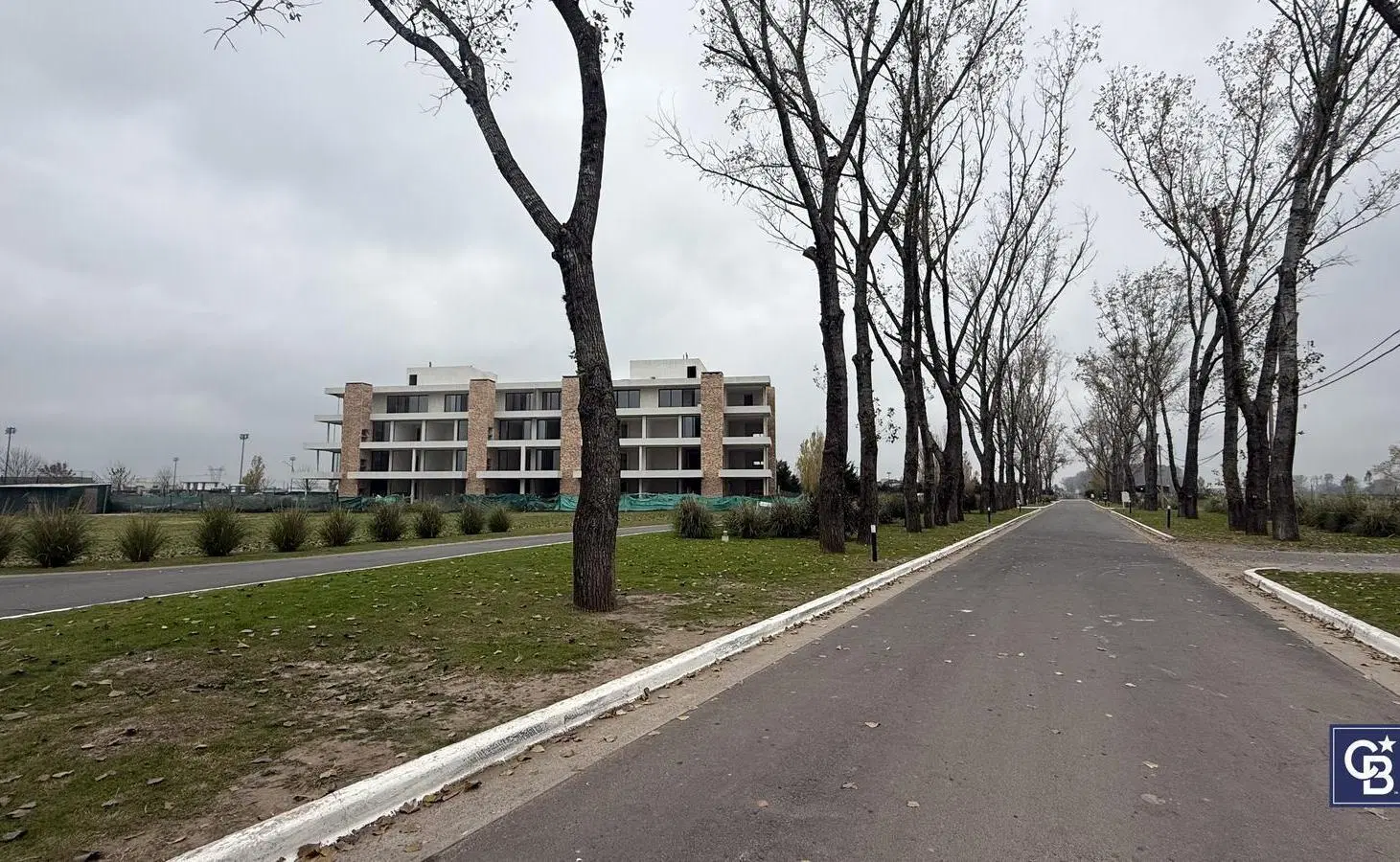 ¡Excelente oportunidad! Venta de lote interno con vista a la laguna en Barrio La Alameda, Canning 4