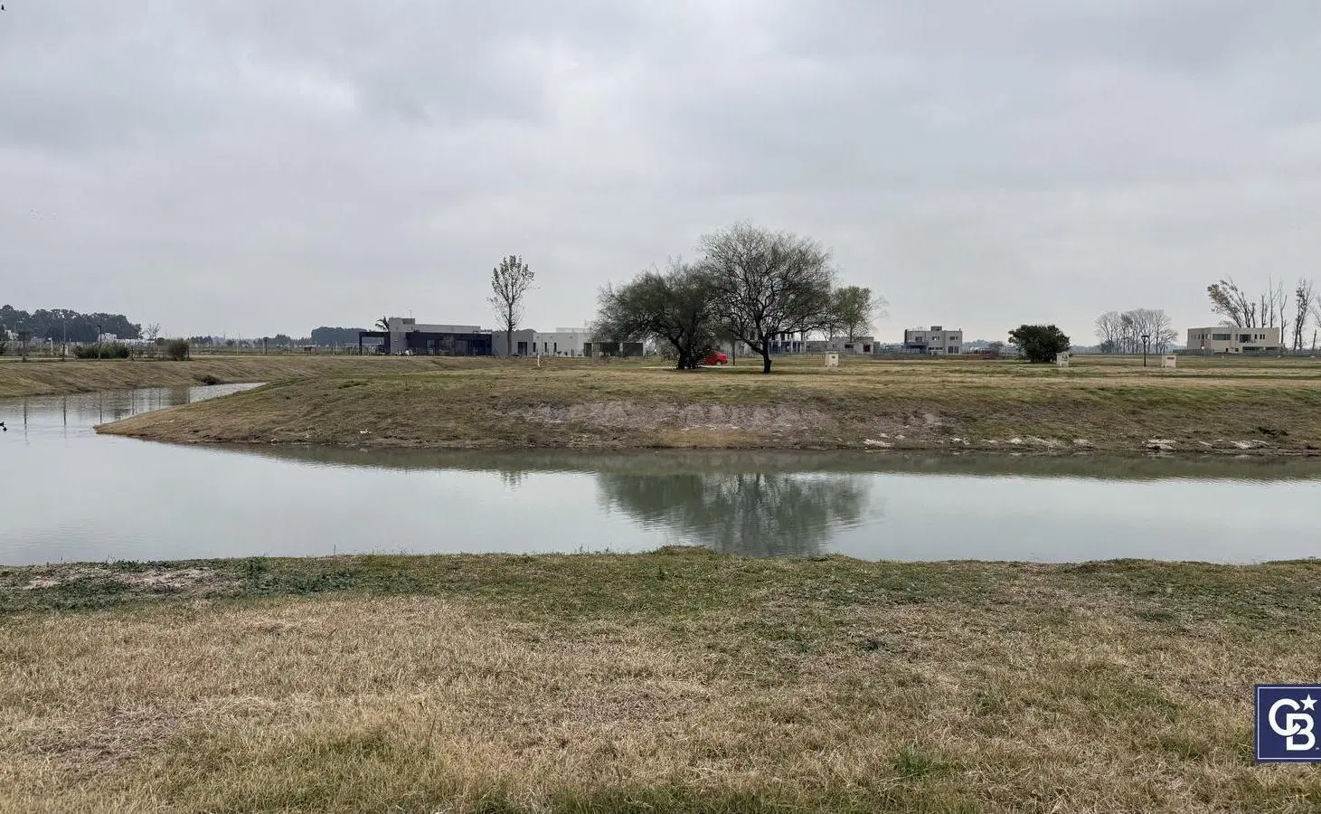 ¡Excelente oportunidad! Venta de lote interno con vista a la laguna en Barrio La Alameda, Canning 2