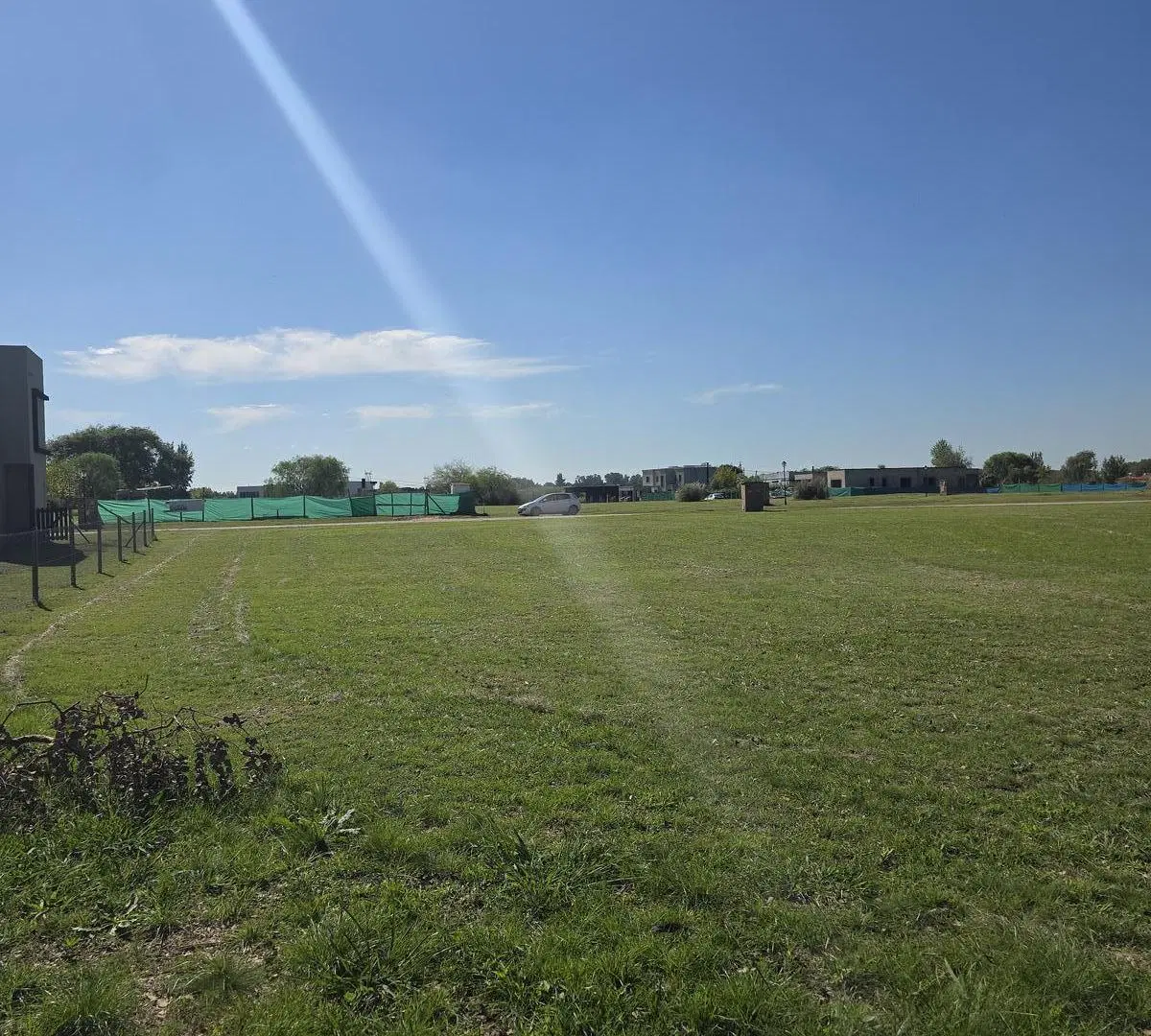 Venta de amplio lote con proyecto en Medal Country Club, Pilar 4