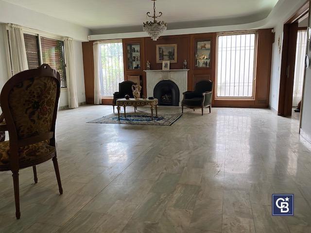 Foto de Venta de Gran Casa 7 ambientes a Refaccionar en Martínez con 1.026 m², imagen 1