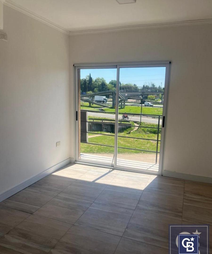Foto de Venta de Departamento 3 ambientes con balcón frente a Panamericana, imagen 5