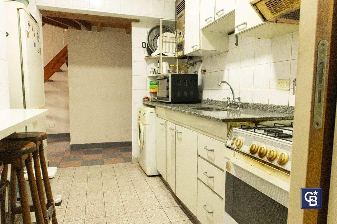 Foto de Venta de Casa Apta crédito de 5 ambientes con patio y cochera en Beccar, imagen 2