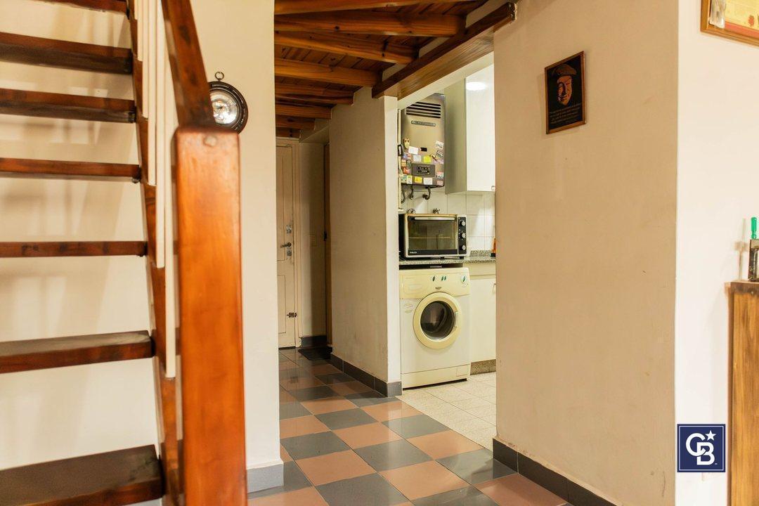 Foto de Venta de Casa Apta crédito de 5 ambientes con patio y cochera en Beccar, imagen 4