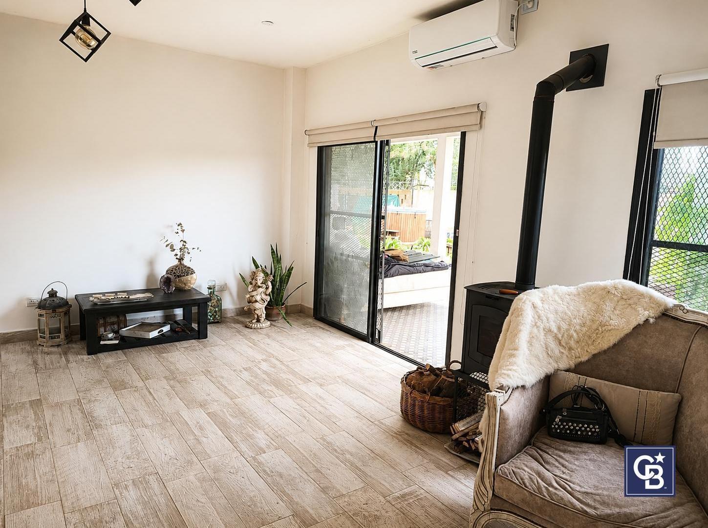 Foto de Casa moderna en alquiler en Escobar – 2 dormitorios y jardín, imagen 3