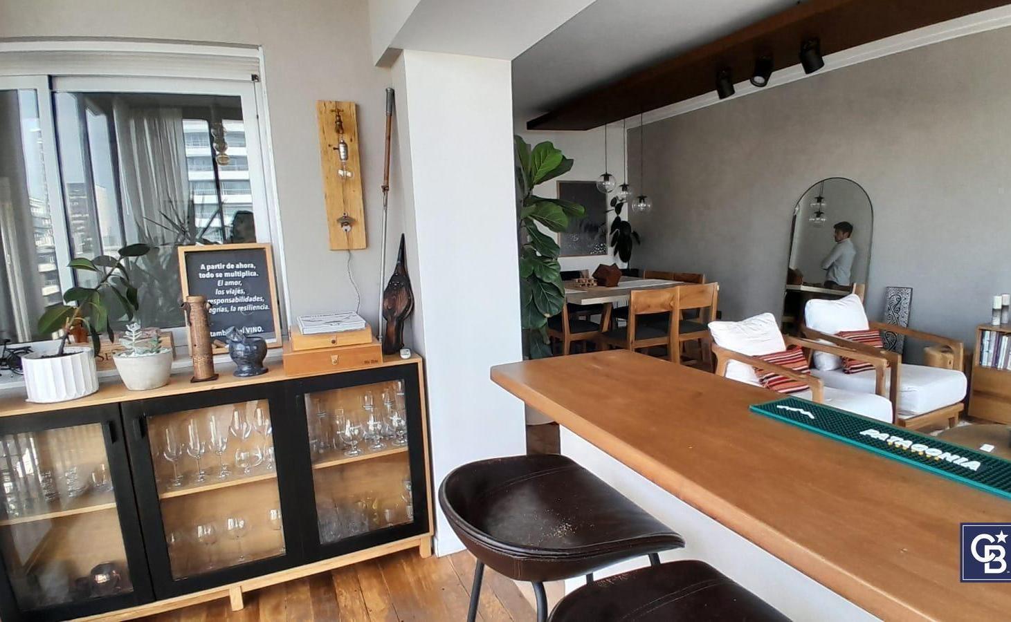 Foto de Venta de Departamento Penthouse Reciclado a Nuevo Terraza, Parrilla y 2, imagen 3