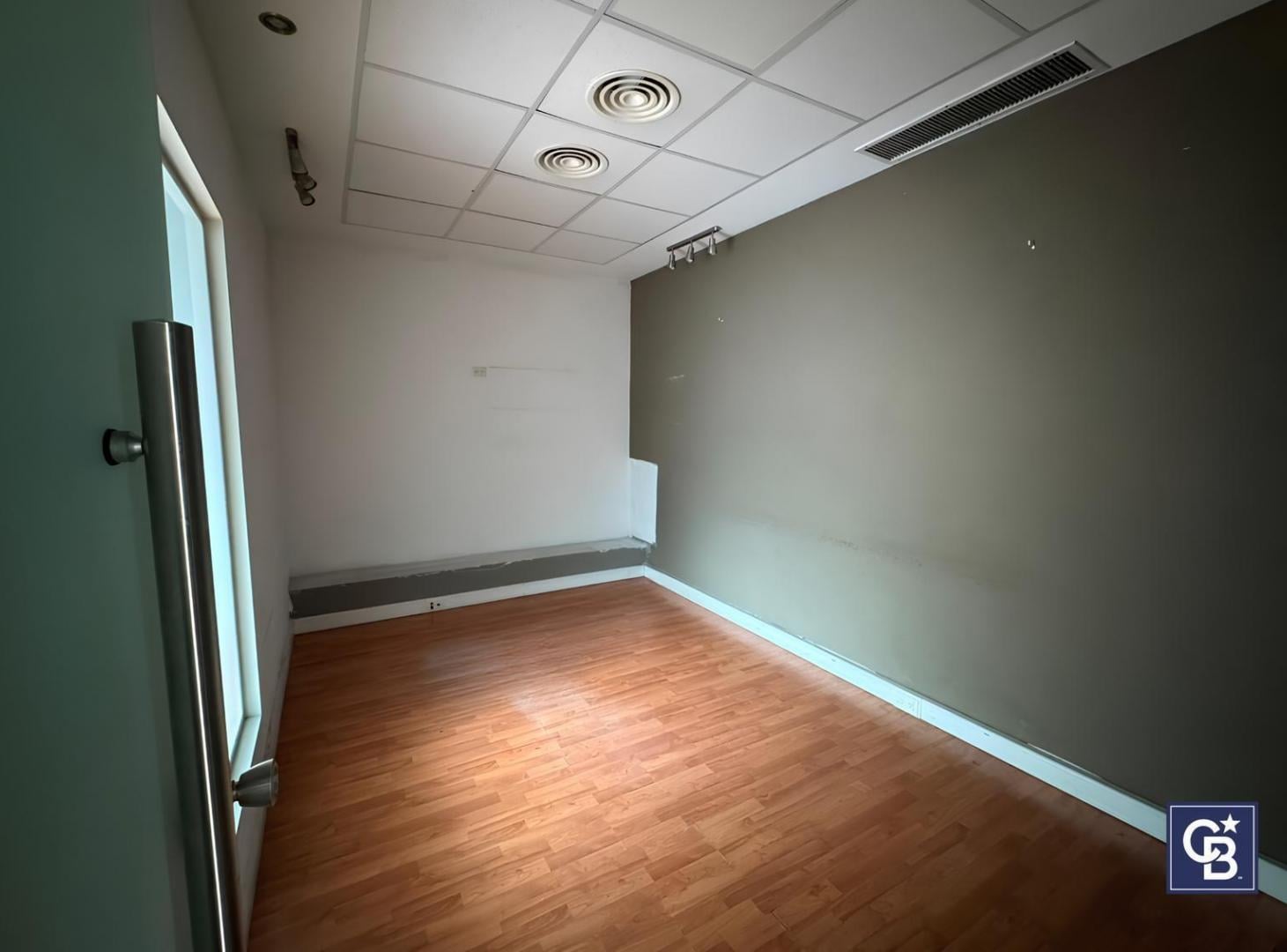 Foto de Alquiler de Oficina / Consultorio 46m2 de 3 ambientes en Paseo, imagen 3
