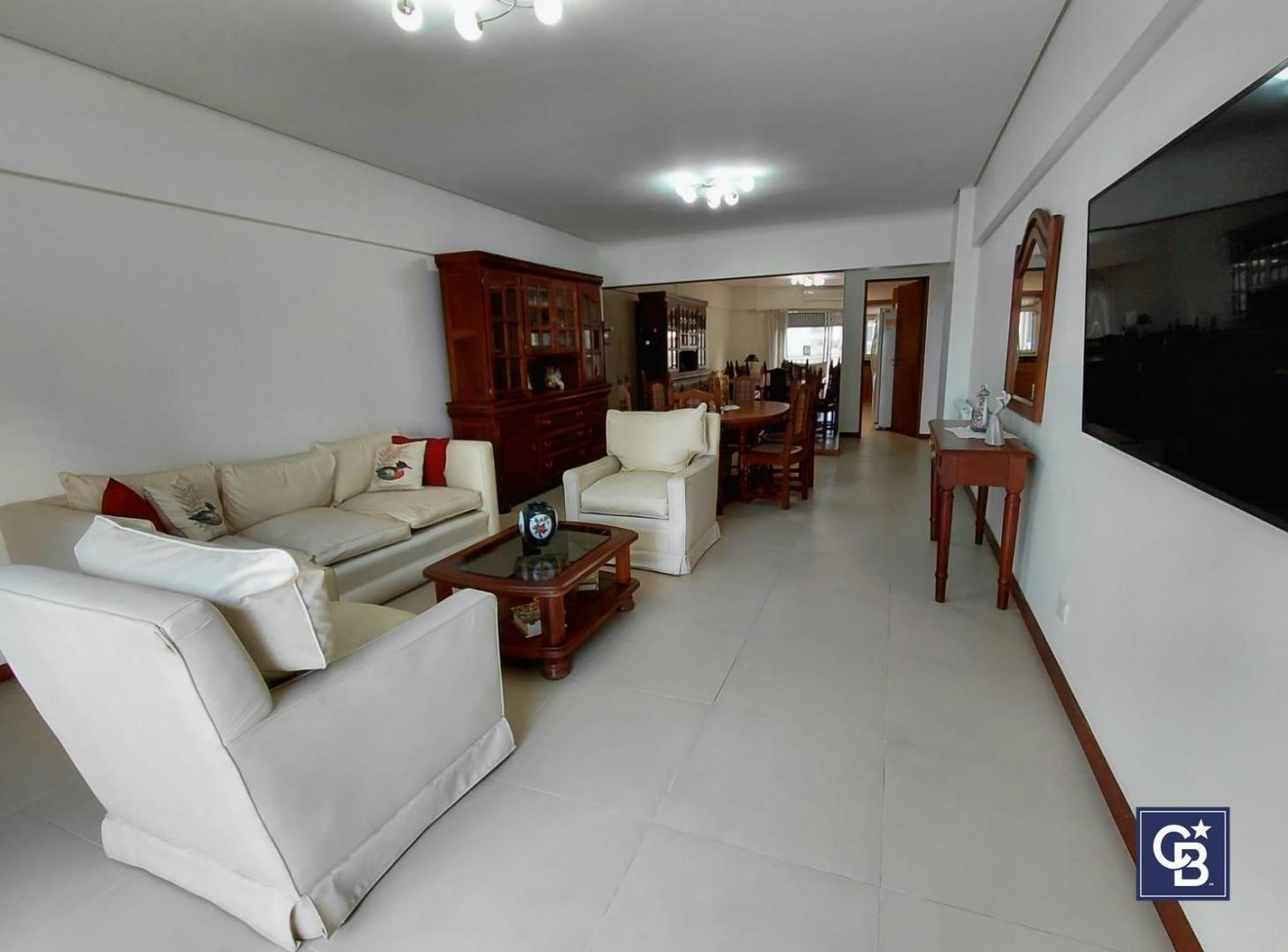 Foto de VENTA SEMIPISO 3 AMBIENTES CON DEPENDENCIA RECICLADO A NUEVO | RECOLETA, imagen 4