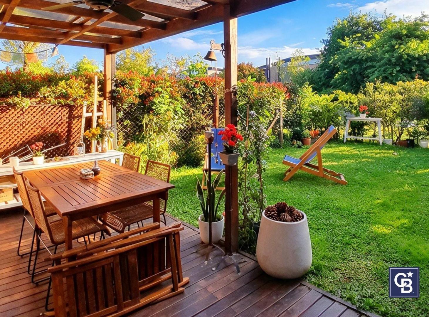Foto de Venta de Dúplex 3 Ambientes con Jardín y Cochera | Apto Crédito | Las, imagen 2