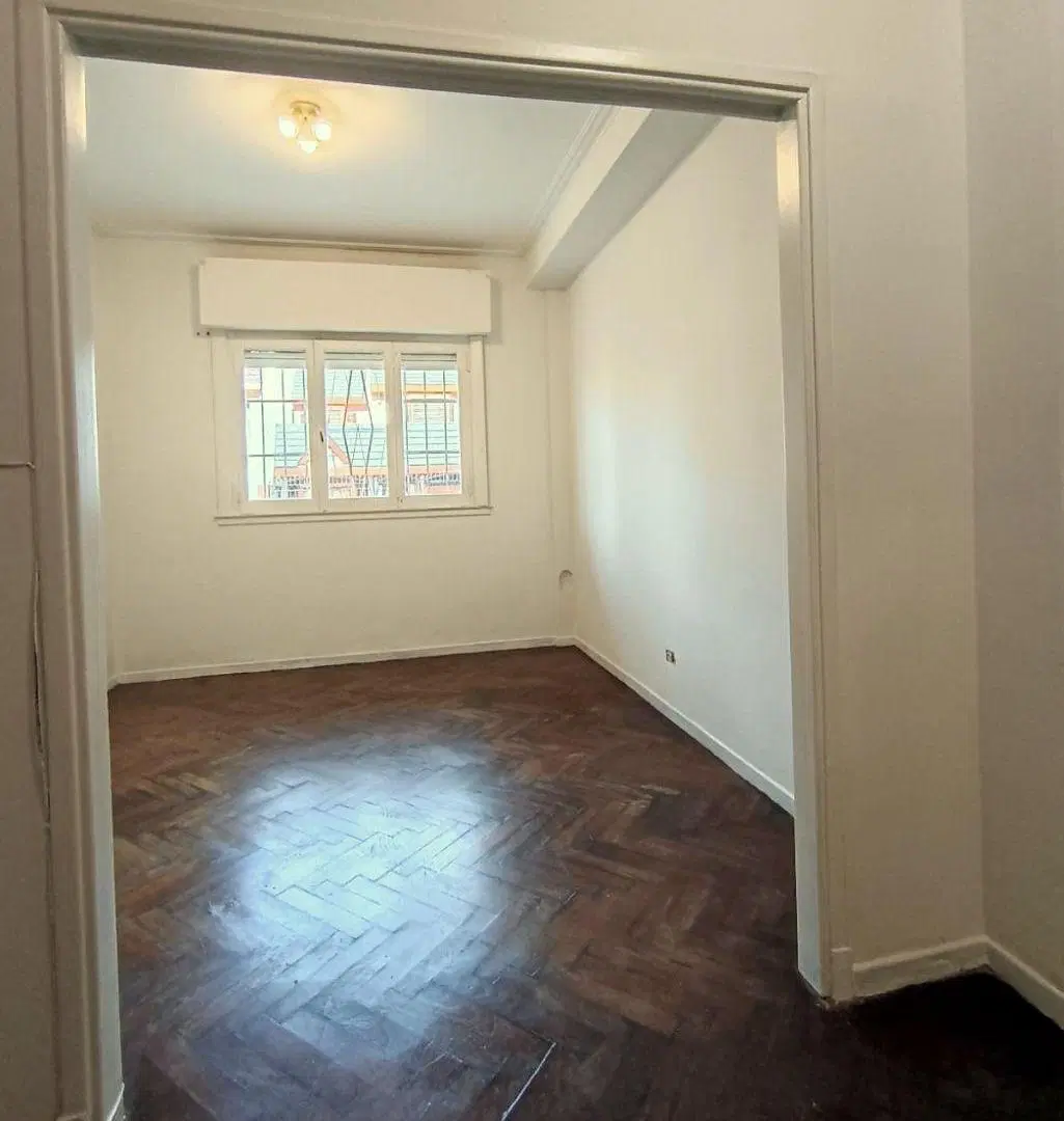 Excelente Propiedad En Villa Del Parque! Tres Amplios Ambientes Con Patio 3