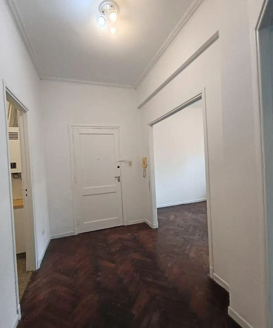 Excelente Propiedad En Villa Del Parque! Tres Amplios Ambientes Con Patio 1