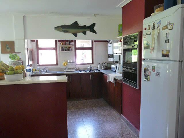 Foto de Casa en venta City Bell amplio parque pileta 4 dormitorios, imagen 2