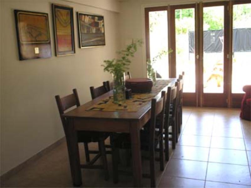 Casa en venta City Bell amplio parque pileta 4 dormitorios