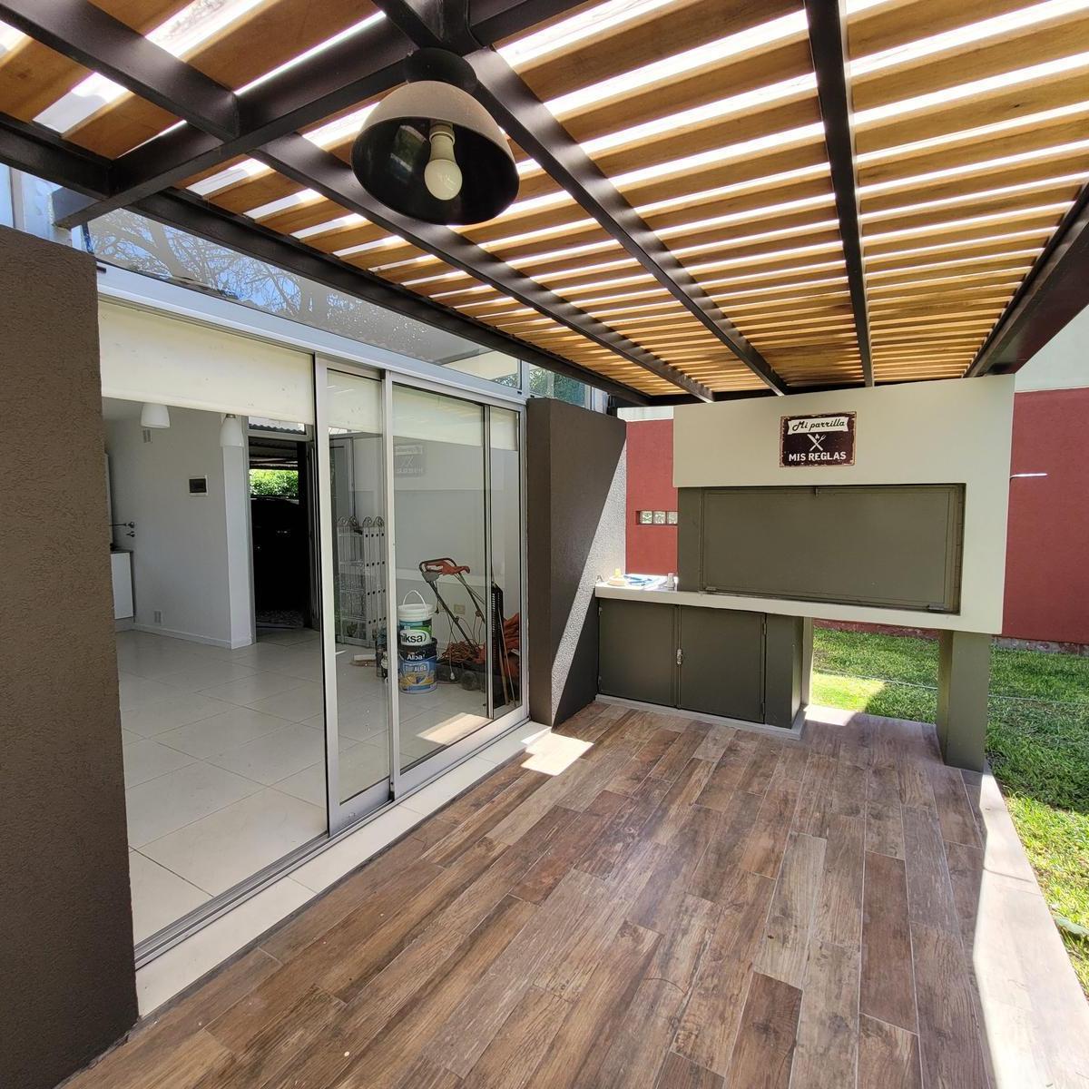 Casa en Venta PH Villa Elisa con Pileta Planta Baja 2 Dorm. Parrilla Aire Alarma 1