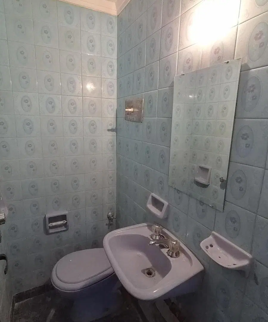 Casa alquiler planta baja 3 dormitorios cochera jardin parrilla la plata 5