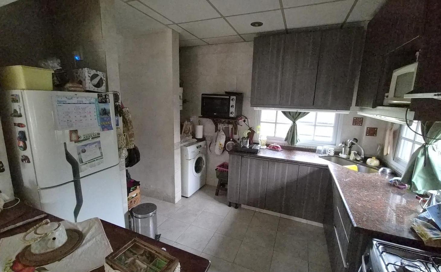 Foto de Casa en venta City Bell jardin quincho garage sobre 2 lotes, imagen 5